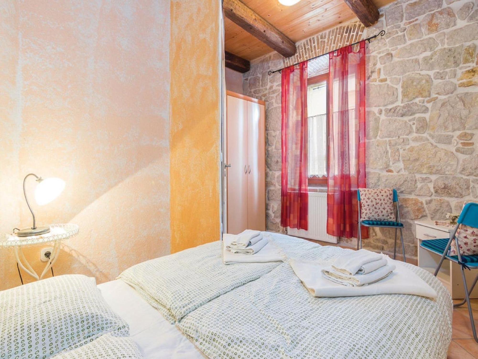 Rustic Holiday Home In Vrsar With Garden Exterior photo
